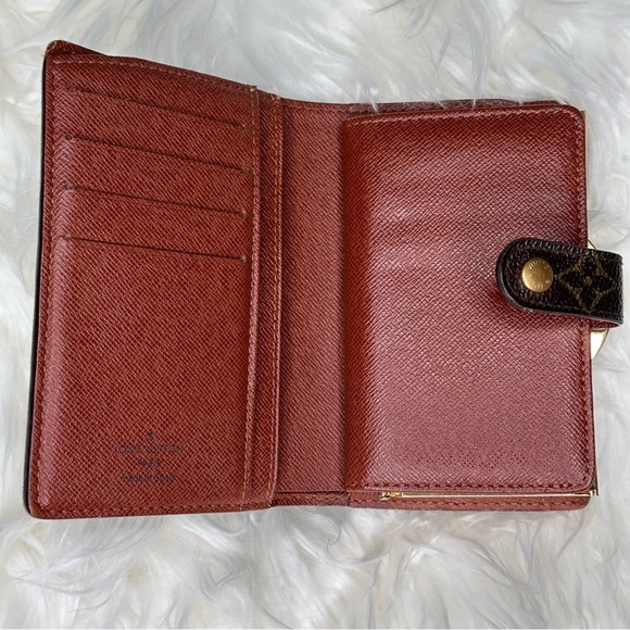 Louis Vuitton Kiss Lock Wallet - Picture 7 of 14